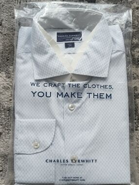 Charles Tyrwhitt Light Blue Men's Dress Shirt